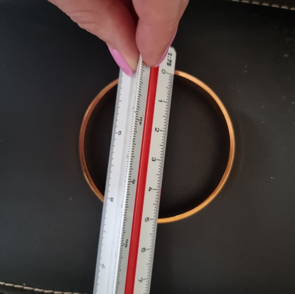 🎈SALE🎈Rose Gold Bangle - Picture 7 of 7
